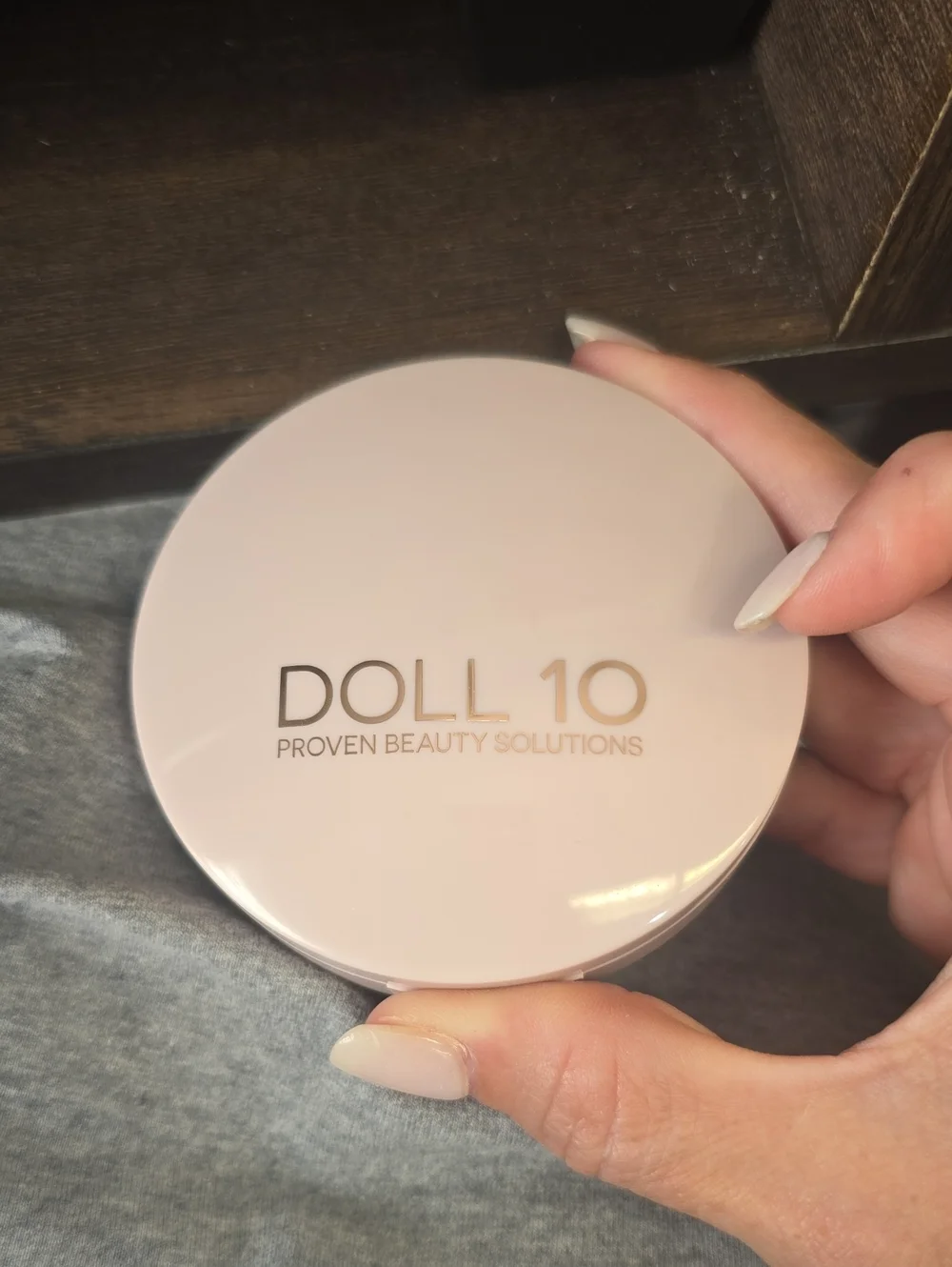 Doll 10 T.C.E. Super Coverage Serum Powder Compact In Light
